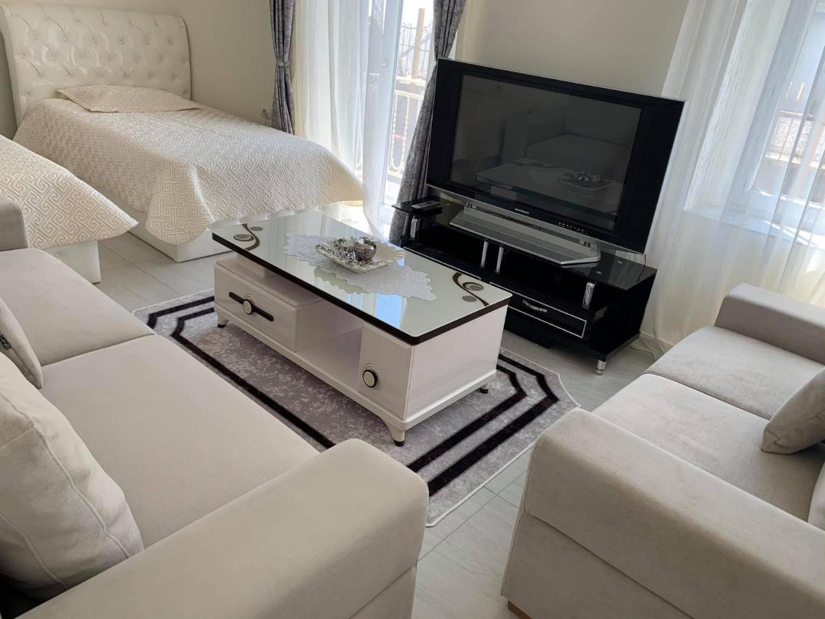 קורצ'ה Apartament Oresti מראה חיצוני תמונה
